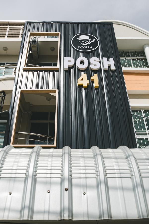 Posh 41 Ostello Salaya Esterno foto